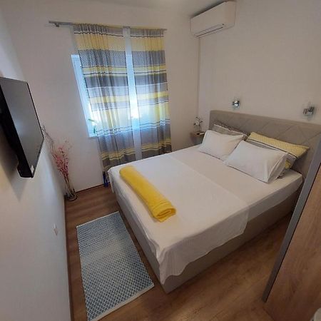 Rooms Nevenka Novi Vinodolski Esterno foto