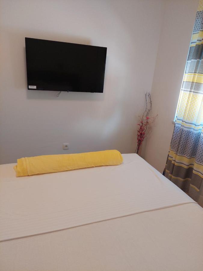 Rooms Nevenka Novi Vinodolski Esterno foto